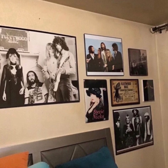 STEVIE NICKS SIGNED 8X10 FRAMED PHOTO EARLY FLEETWOOD MAC BEAUTIFUL - Picture 2 of 10